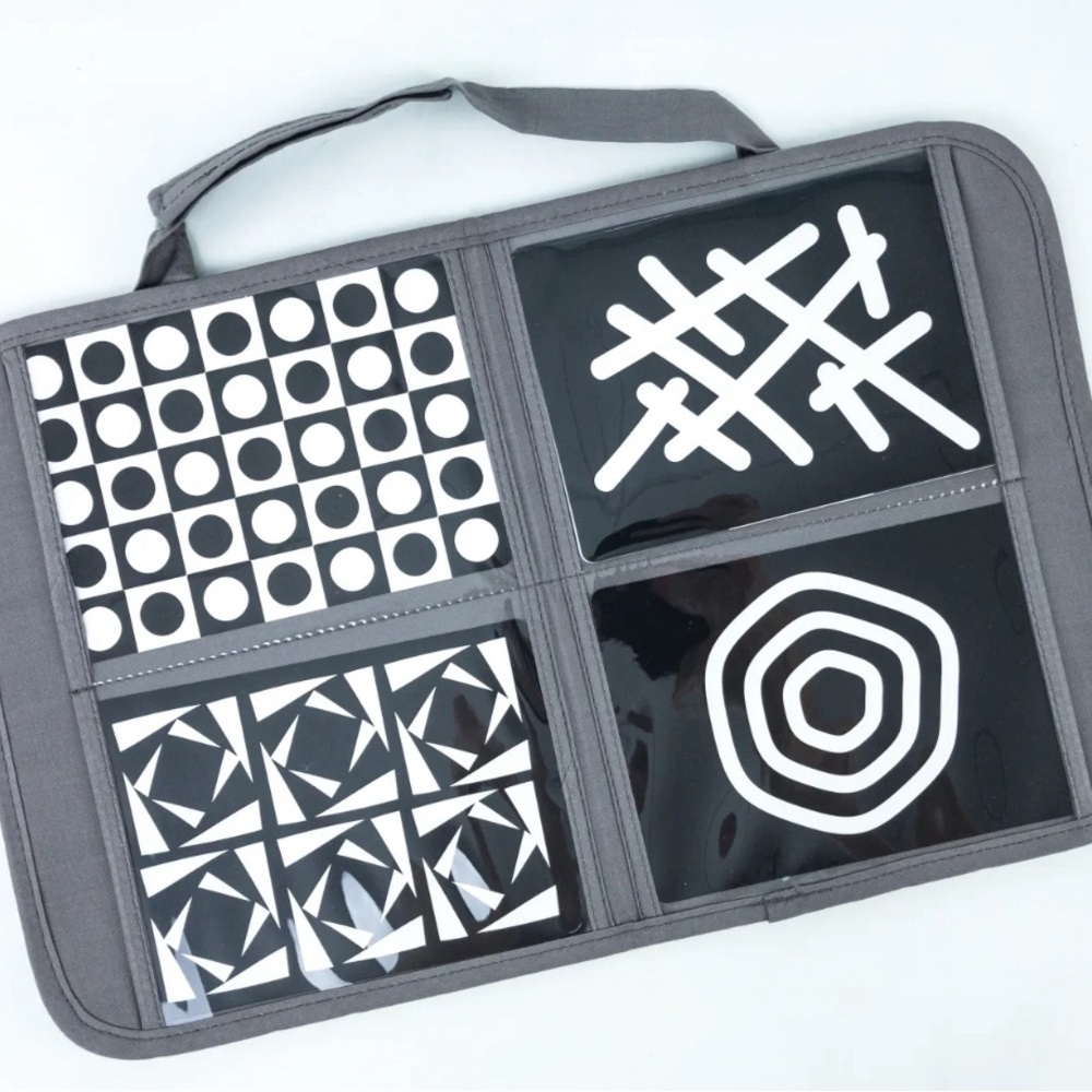 Lovevery Traveling Card Holder